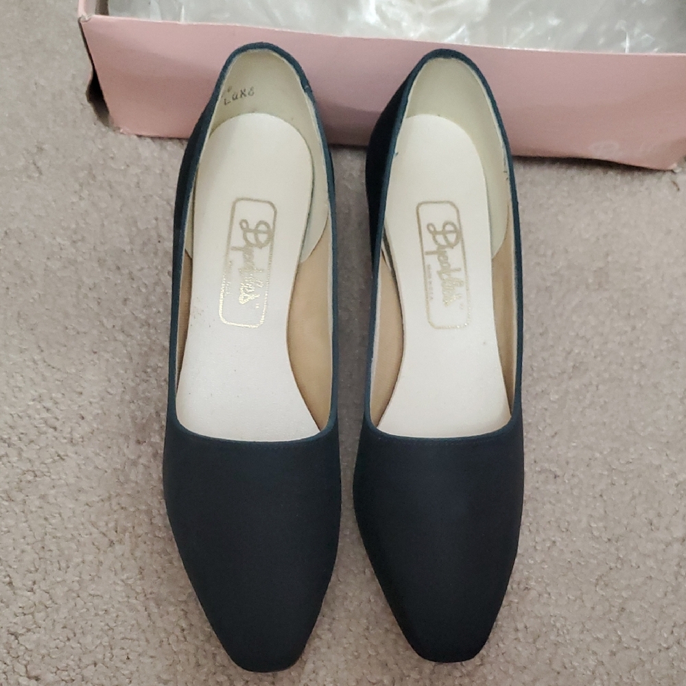 Vintage Dyeables Pumps Size 6